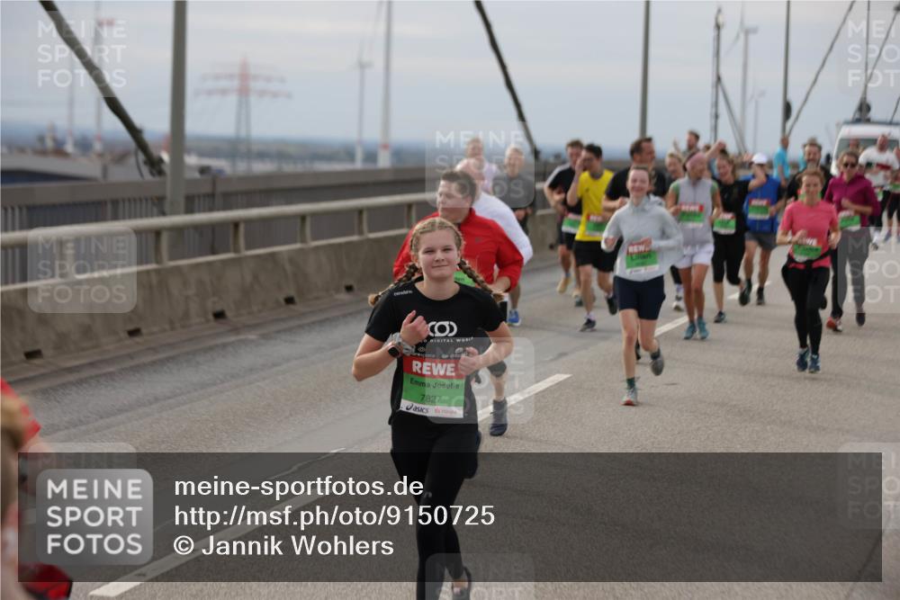 03.10.2025 - Köhlbrandbrückenlauf Jannik Wohlers http://msf.ph/oto/9150725 03.10.2025 15:56:23 Position 1 7827 meine-sportfotos.de