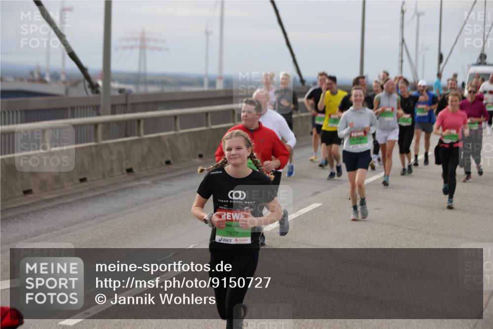 03.10.2025 - Köhlbrandbrückenlauf Jannik Wohlers http://msf.ph/oto/9150727 03.10.2025 15:56:23 Position 1 7827 meine-sportfotos.de