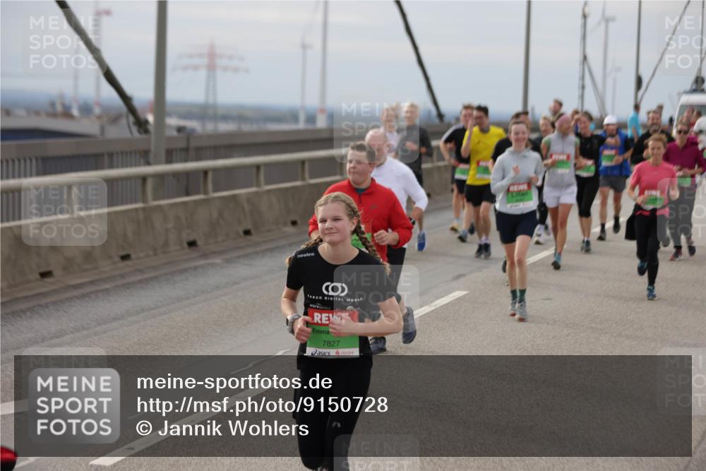03.10.2025 - Köhlbrandbrückenlauf Jannik Wohlers http://msf.ph/oto/9150728 03.10.2025 15:56:23 Position 1 7827 meine-sportfotos.de