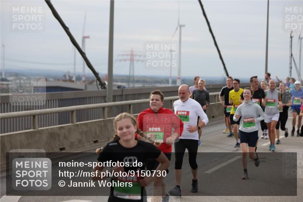 03.10.2025 - Köhlbrandbrückenlauf Jannik Wohlers http://msf.ph/oto/9150730 03.10.2025 15:56:24 Position 1 7627, 33, 940 meine-sportfotos.de