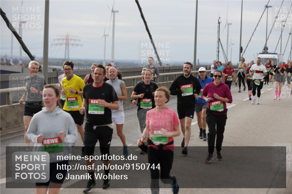 03.10.2025 - Köhlbrandbrückenlauf Jannik Wohlers http://msf.ph/oto/9150744 03.10.2025 15:56:27 Position 1 8406, 6, 9729 meine-sportfotos.de
