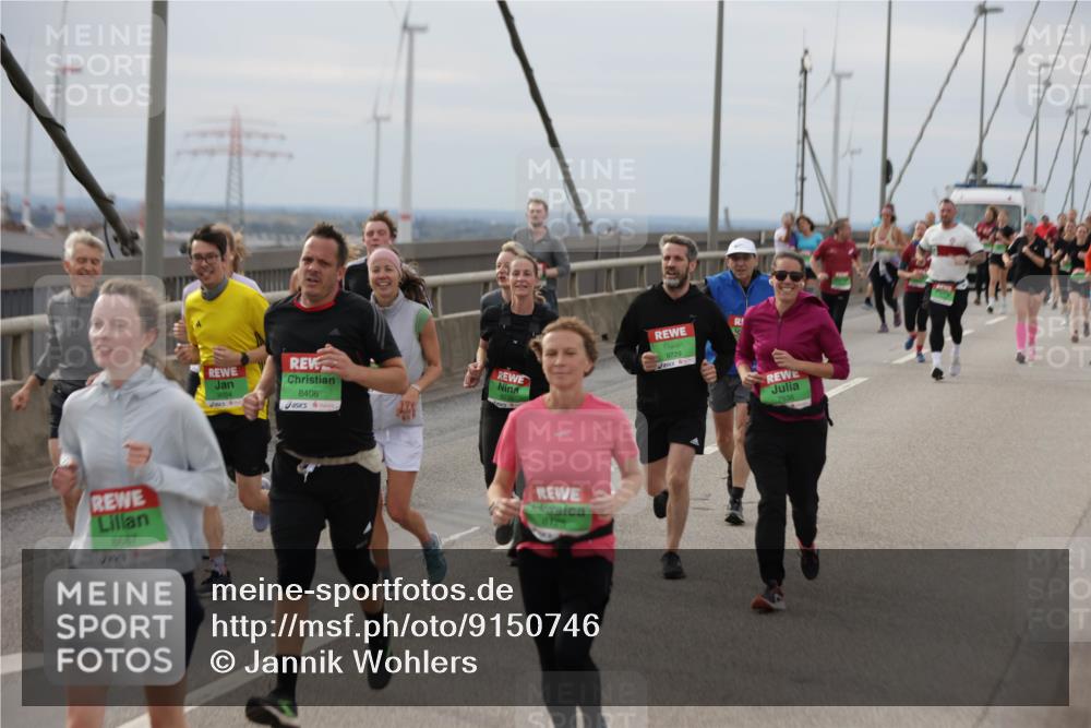 03.10.2025 - Köhlbrandbrückenlauf Jannik Wohlers http://msf.ph/oto/9150746 03.10.2025 15:56:27 Position 1 8406, 9729, 8729, 7536 meine-sportfotos.de