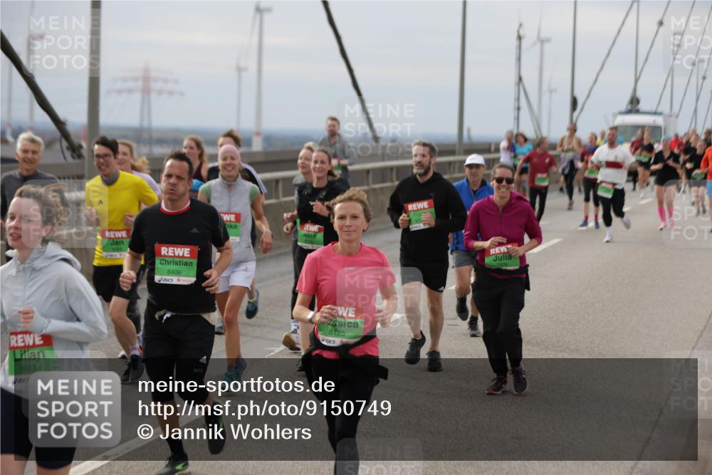 03.10.2025 - Köhlbrandbrückenlauf Jannik Wohlers http://msf.ph/oto/9150749 03.10.2025 15:56:27 Position 1 28, 7, 8406, 8125 meine-sportfotos.de