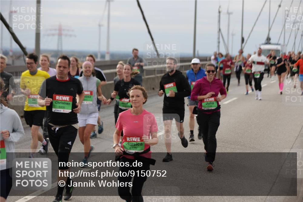 03.10.2025 - Köhlbrandbrückenlauf Jannik Wohlers http://msf.ph/oto/9150752 03.10.2025 15:56:27 Position 1 8406, 8125, 7536 meine-sportfotos.de
