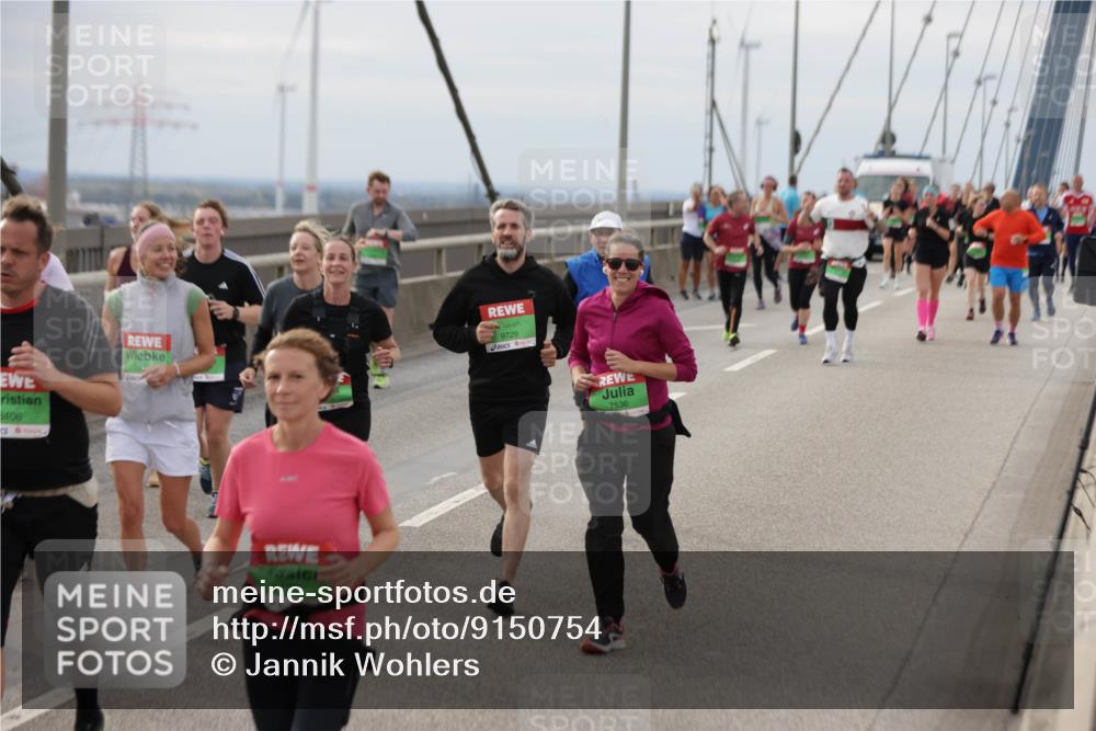 03.10.2025 - Köhlbrandbrückenlauf Jannik Wohlers http://msf.ph/oto/9150754 03.10.2025 15:56:27 Position 1 406, 9729, 6125, 7536 meine-sportfotos.de