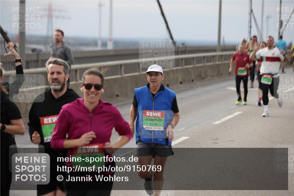 03.10.2025 - Köhlbrandbrückenlauf Jannik Wohlers http://msf.ph/oto/9150769 03.10.2025 15:56:29 Position 1 7536, 8576 meine-sportfotos.de