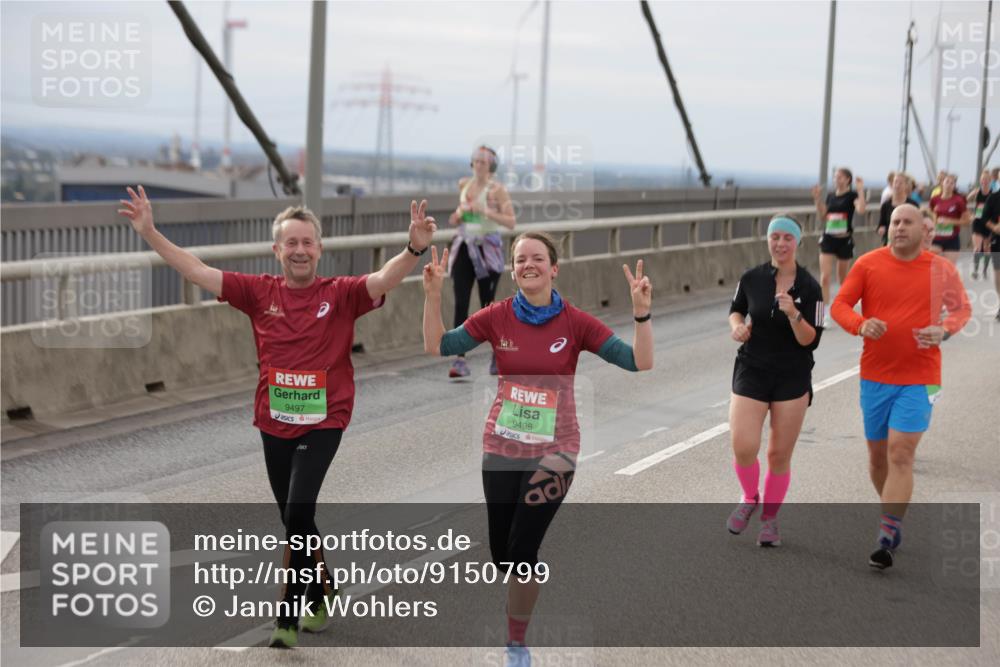 03.10.2025 - Köhlbrandbrückenlauf Jannik Wohlers http://msf.ph/oto/9150799 03.10.2025 15:56:35 Position 1 9497, 9498 meine-sportfotos.de