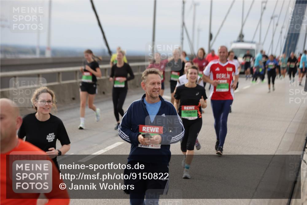 03.10.2025 - Köhlbrandbrückenlauf Jannik Wohlers http://msf.ph/oto/9150822 03.10.2025 15:56:38 Position 1 8096 meine-sportfotos.de