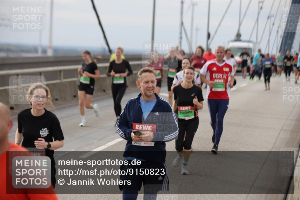 03.10.2025 - Köhlbrandbrückenlauf Jannik Wohlers http://msf.ph/oto/9150823 03.10.2025 15:56:38 Position 1 8595 meine-sportfotos.de