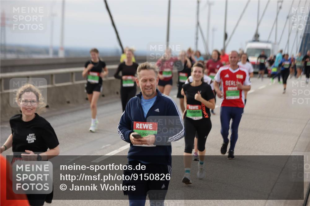 03.10.2025 - Köhlbrandbrückenlauf Jannik Wohlers http://msf.ph/oto/9150826 03.10.2025 15:56:39 Position 1 7878 meine-sportfotos.de