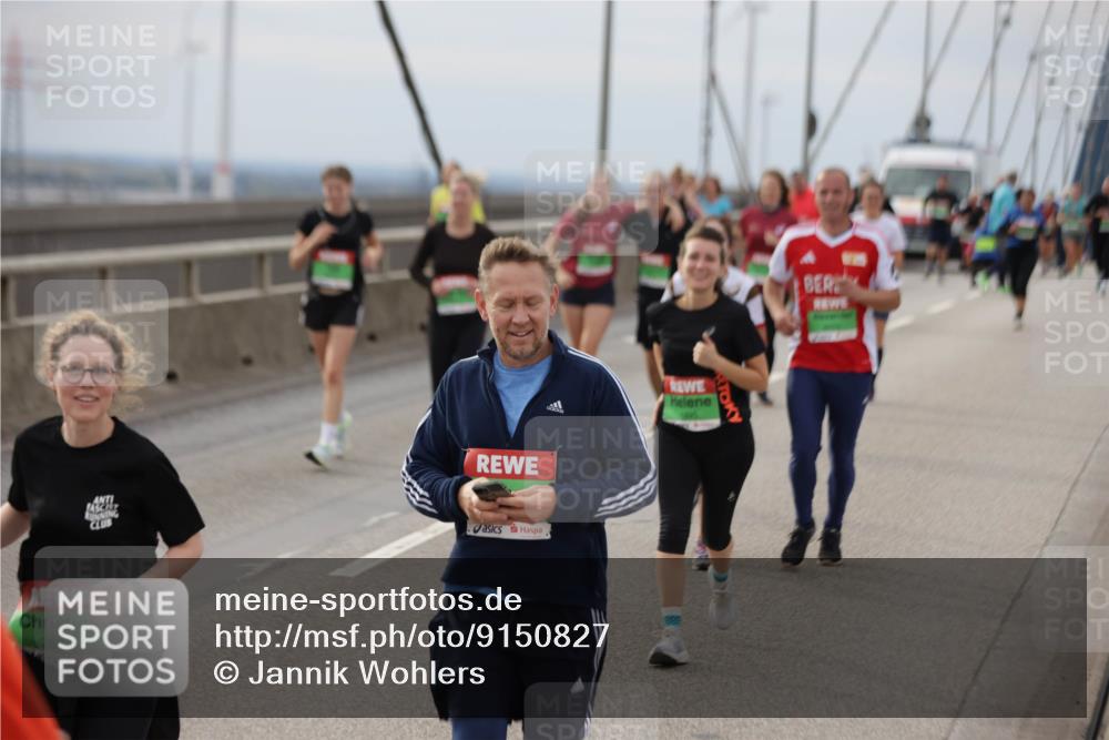 03.10.2025 - Köhlbrandbrückenlauf Jannik Wohlers http://msf.ph/oto/9150827 03.10.2025 15:56:39 Position 1 7878 meine-sportfotos.de