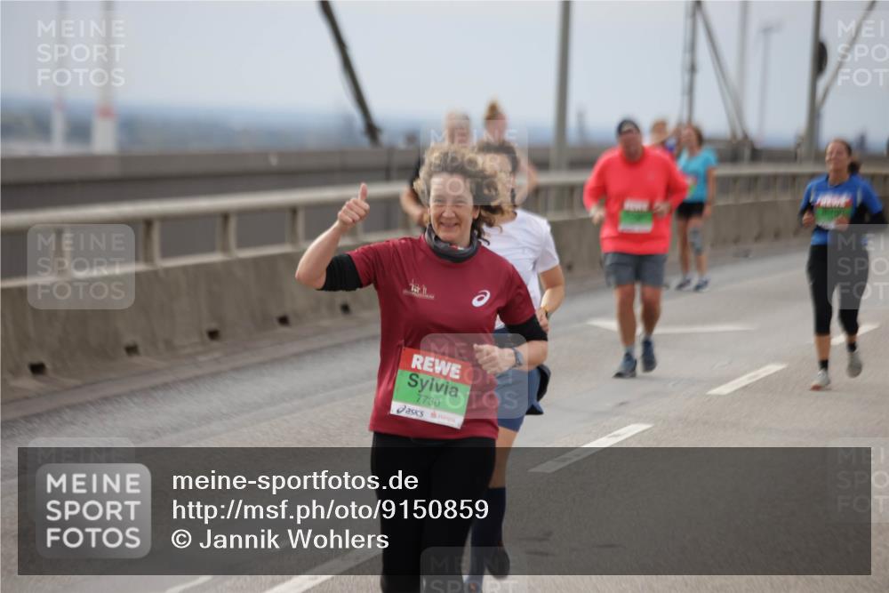 03.10.2025 - Köhlbrandbrückenlauf Jannik Wohlers http://msf.ph/oto/9150859 03.10.2025 15:56:44 Position 1 7730 meine-sportfotos.de
