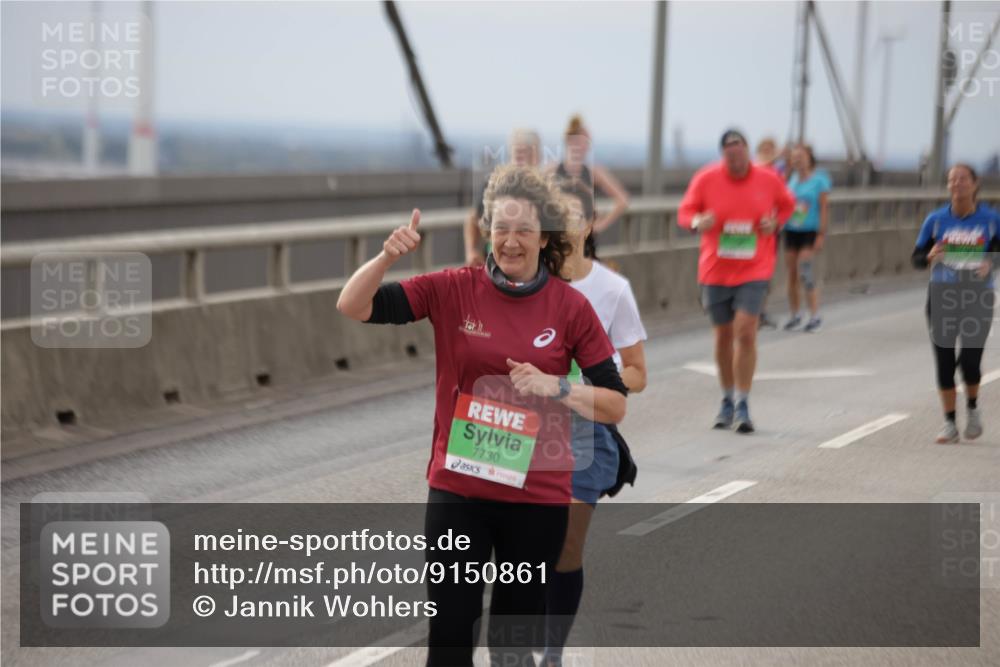 03.10.2025 - Köhlbrandbrückenlauf Jannik Wohlers http://msf.ph/oto/9150861 03.10.2025 15:56:44 Position 1 7730 meine-sportfotos.de