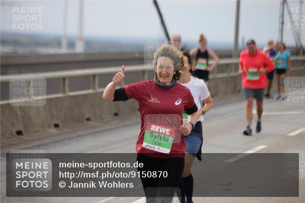 03.10.2025 - Köhlbrandbrückenlauf Jannik Wohlers http://msf.ph/oto/9150870 03.10.2025 15:56:44 Position 1 7730 meine-sportfotos.de