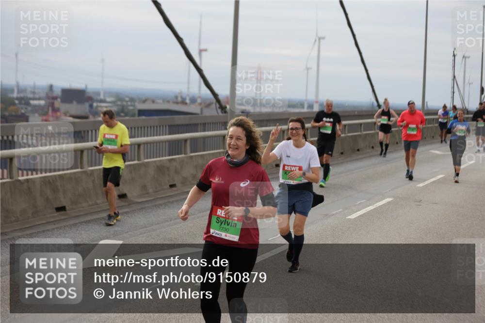 03.10.2025 - Köhlbrandbrückenlauf Jannik Wohlers http://msf.ph/oto/9150879 03.10.2025 15:56:46 Position 1 7730 meine-sportfotos.de