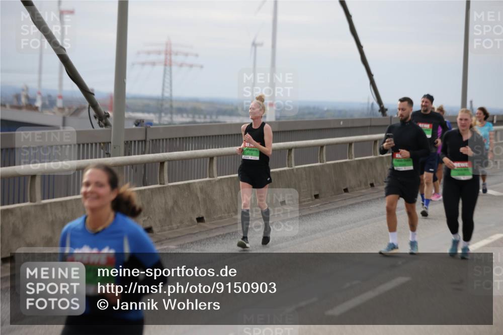03.10.2025 - Köhlbrandbrückenlauf Jannik Wohlers http://msf.ph/oto/9150903 03.10.2025 15:56:52 Position 1 8878 meine-sportfotos.de