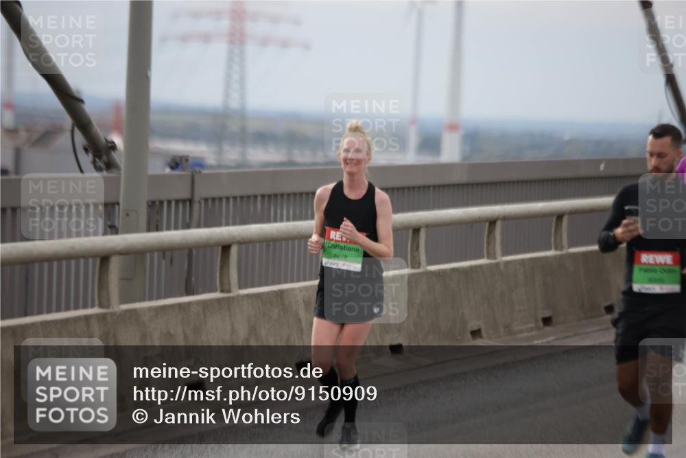 03.10.2025 - Köhlbrandbrückenlauf Jannik Wohlers http://msf.ph/oto/9150909 03.10.2025 15:56:52 Position 1 8878 meine-sportfotos.de