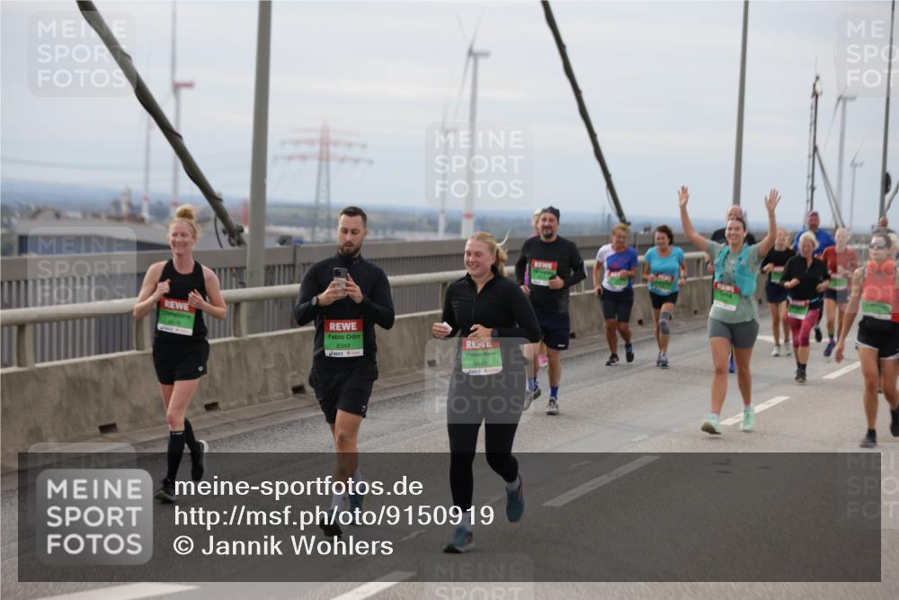 03.10.2025 - Köhlbrandbrückenlauf Jannik Wohlers http://msf.ph/oto/9150919 03.10.2025 15:56:54 Position 1 8349, 8448 meine-sportfotos.de