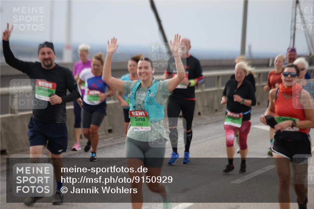 03.10.2025 - Köhlbrandbrückenlauf Jannik Wohlers http://msf.ph/oto/9150929 03.10.2025 15:56:56 Position 1 8584 meine-sportfotos.de