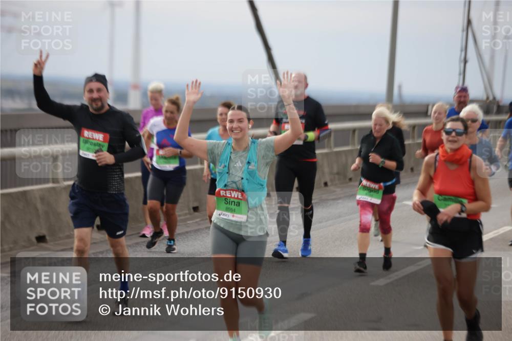 03.10.2025 - Köhlbrandbrückenlauf Jannik Wohlers http://msf.ph/oto/9150930 03.10.2025 15:56:56 Position 1 8584 meine-sportfotos.de