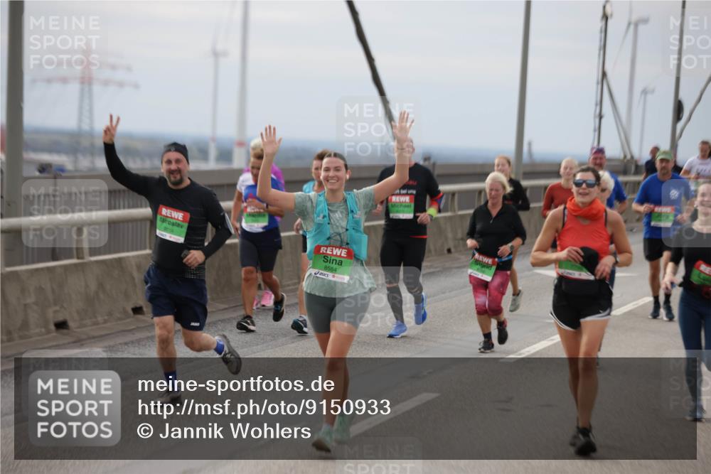 03.10.2025 - Köhlbrandbrückenlauf Jannik Wohlers http://msf.ph/oto/9150933 03.10.2025 15:56:56 Position 1 9014, 8584 meine-sportfotos.de