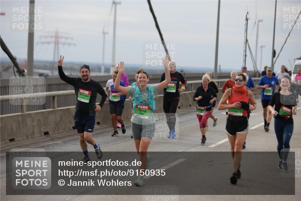 03.10.2025 - Köhlbrandbrückenlauf Jannik Wohlers http://msf.ph/oto/9150935 03.10.2025 15:56:56 Position 1 9014, 8584 meine-sportfotos.de