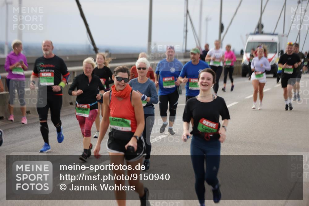 03.10.2025 - Köhlbrandbrückenlauf Jannik Wohlers http://msf.ph/oto/9150940 03.10.2025 15:56:58 Position 1 8166, 7799 meine-sportfotos.de