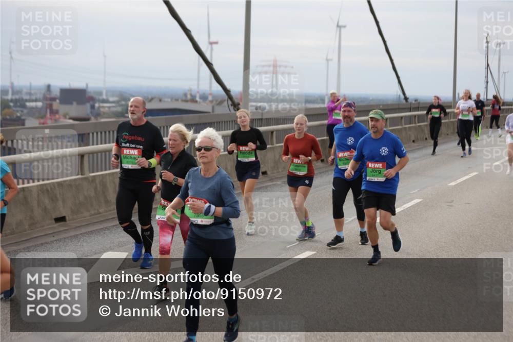 03.10.2025 - Köhlbrandbrückenlauf Jannik Wohlers http://msf.ph/oto/9150972 03.10.2025 15:57:01 Position 1 8375, 7855, 8417 meine-sportfotos.de