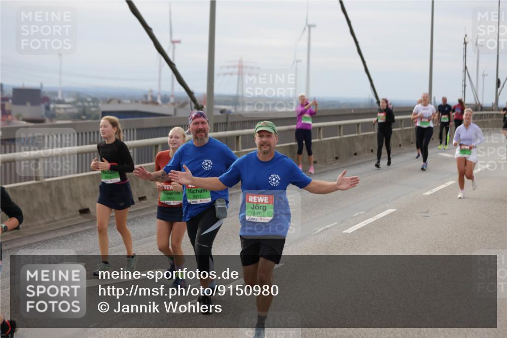03.10.2025 - Köhlbrandbrückenlauf Jannik Wohlers http://msf.ph/oto/9150980 03.10.2025 15:57:02 Position 1 9615, 9616, 8311, 8417 meine-sportfotos.de