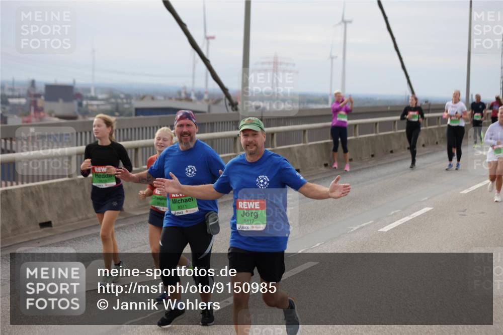03.10.2025 - Köhlbrandbrückenlauf Jannik Wohlers http://msf.ph/oto/9150985 03.10.2025 15:57:03 Position 1 9615, 9616, 8311, 8417 meine-sportfotos.de