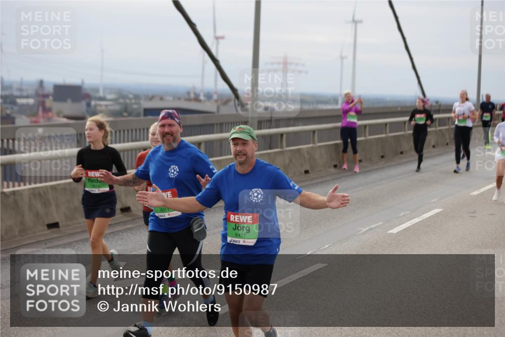 03.10.2025 - Köhlbrandbrückenlauf Jannik Wohlers http://msf.ph/oto/9150987 03.10.2025 15:57:03 Position 1 8311, 8417 meine-sportfotos.de