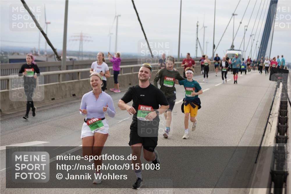 03.10.2025 - Köhlbrandbrückenlauf Jannik Wohlers http://msf.ph/oto/9151008 03.10.2025 15:57:07 Position 1 790, 798, 8238 meine-sportfotos.de
