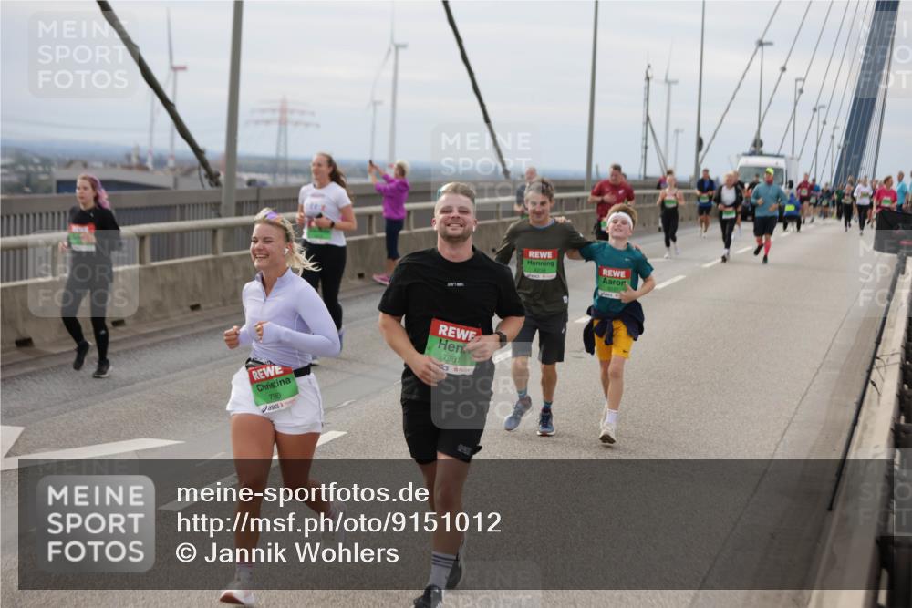 03.10.2025 - Köhlbrandbrückenlauf Jannik Wohlers http://msf.ph/oto/9151012 03.10.2025 15:57:07 Position 1 7980, 7981 meine-sportfotos.de
