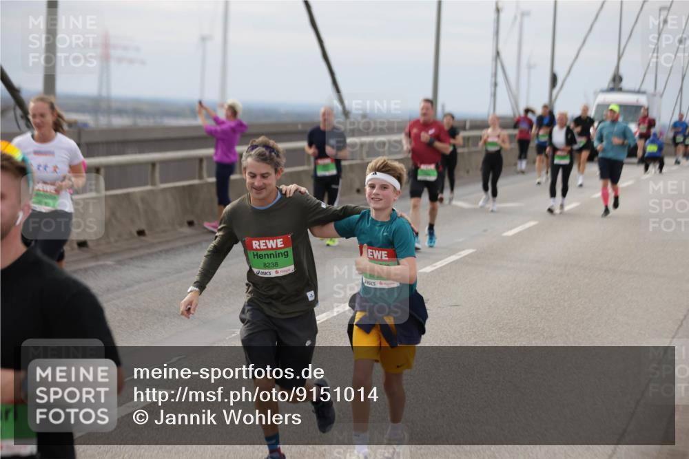 03.10.2025 - Köhlbrandbrückenlauf Jannik Wohlers http://msf.ph/oto/9151014 03.10.2025 15:57:08 Position 1 8238, 5300 meine-sportfotos.de