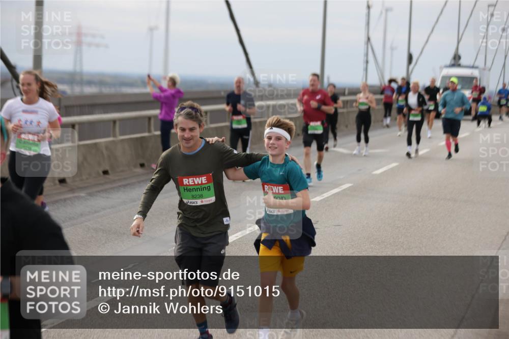 03.10.2025 - Köhlbrandbrückenlauf Jannik Wohlers http://msf.ph/oto/9151015 03.10.2025 15:57:09 Position 1 8238 meine-sportfotos.de