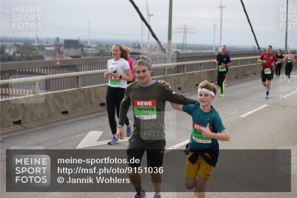 03.10.2025 - Köhlbrandbrückenlauf Jannik Wohlers http://msf.ph/oto/9151036 03.10.2025 15:57:10 Position 1 8238, 8237 meine-sportfotos.de