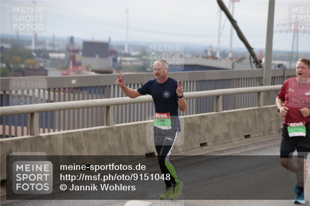 03.10.2025 - Köhlbrandbrückenlauf Jannik Wohlers http://msf.ph/oto/9151048 03.10.2025 15:57:13 Position 1 7608, 7794 meine-sportfotos.de