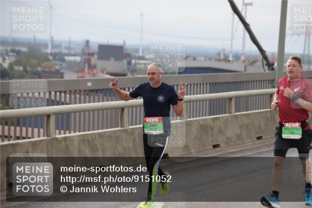 03.10.2025 - Köhlbrandbrückenlauf Jannik Wohlers http://msf.ph/oto/9151052 03.10.2025 15:57:13 Position 1 7608 meine-sportfotos.de