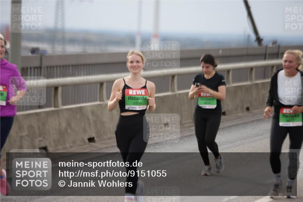 03.10.2025 - Köhlbrandbrückenlauf Jannik Wohlers http://msf.ph/oto/9151055 03.10.2025 15:57:14 Position 1 8305, 8516 meine-sportfotos.de