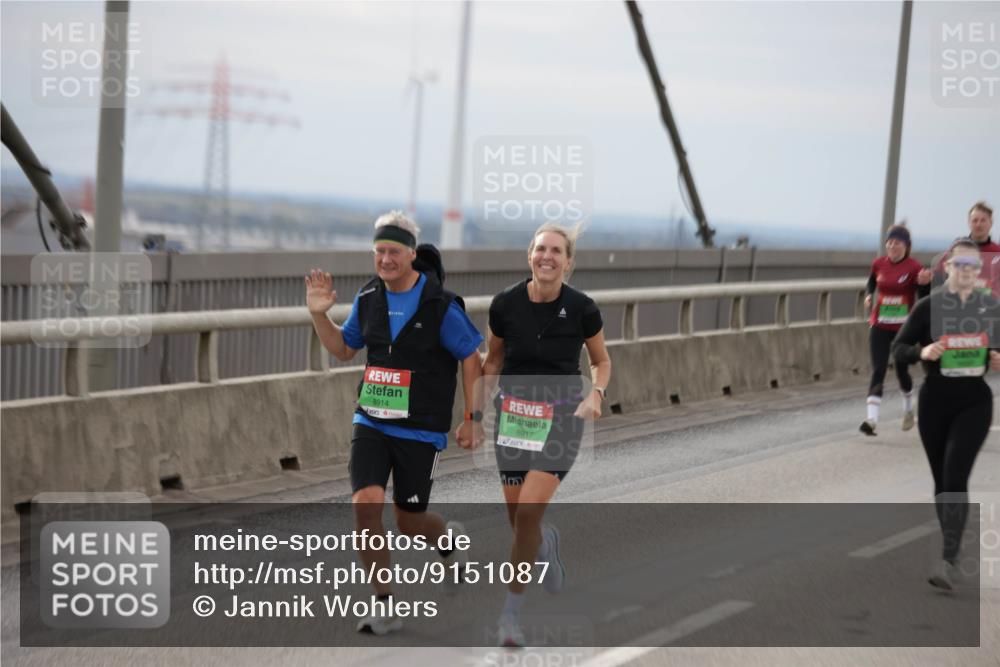 03.10.2025 - Köhlbrandbrückenlauf Jannik Wohlers http://msf.ph/oto/9151087 03.10.2025 15:57:20 Position 1 8914, 8917 meine-sportfotos.de
