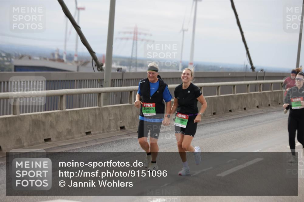 03.10.2025 - Köhlbrandbrückenlauf Jannik Wohlers http://msf.ph/oto/9151096 03.10.2025 15:57:21 Position 1 8914, 8917 meine-sportfotos.de