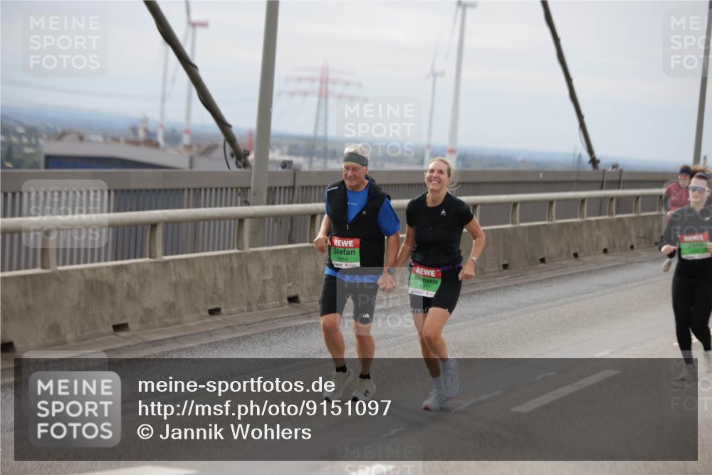 03.10.2025 - Köhlbrandbrückenlauf Jannik Wohlers http://msf.ph/oto/9151097 03.10.2025 15:57:21 Position 1 8914, 8917 meine-sportfotos.de