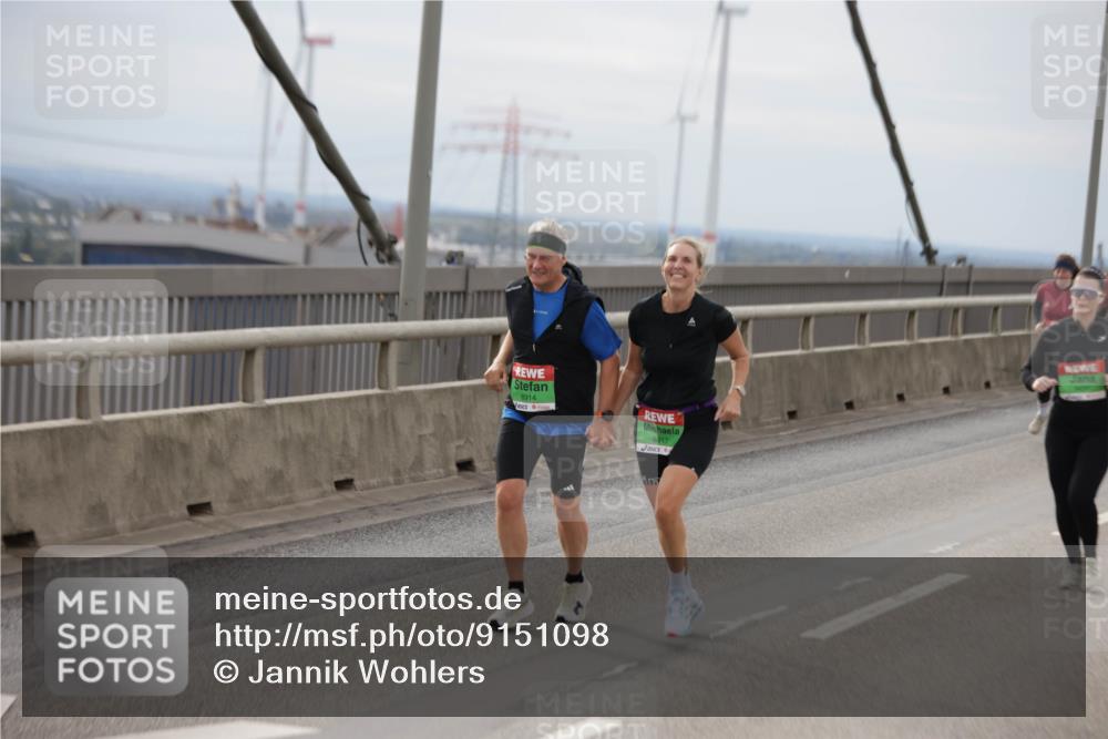 03.10.2025 - Köhlbrandbrückenlauf Jannik Wohlers http://msf.ph/oto/9151098 03.10.2025 15:57:21 Position 1 8914, 8917 meine-sportfotos.de