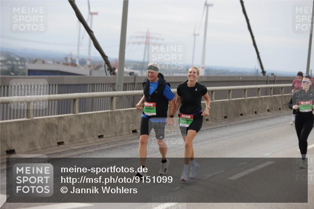 03.10.2025 - Köhlbrandbrückenlauf Jannik Wohlers http://msf.ph/oto/9151099 03.10.2025 15:57:21 Position 1 8914, 8917 meine-sportfotos.de