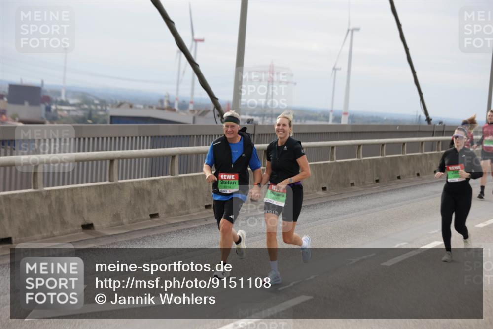 03.10.2025 - Köhlbrandbrückenlauf Jannik Wohlers http://msf.ph/oto/9151108 03.10.2025 15:57:21 Position 1 8914, 8917 meine-sportfotos.de