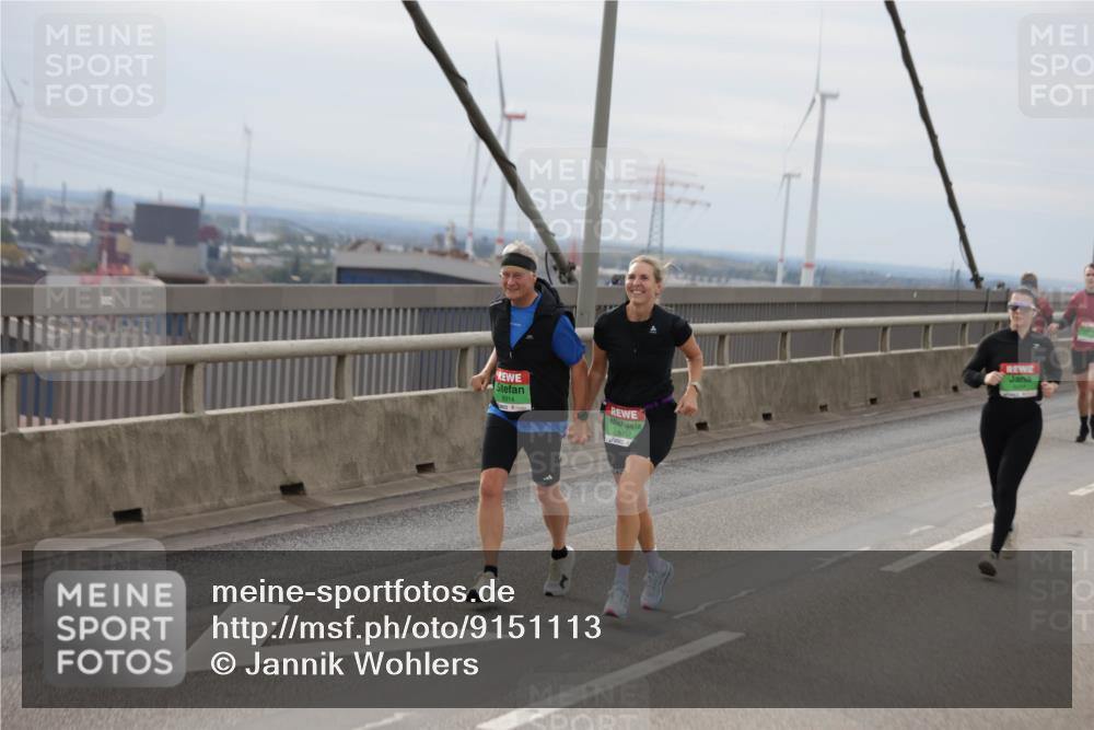 03.10.2025 - Köhlbrandbrückenlauf Jannik Wohlers http://msf.ph/oto/9151113 03.10.2025 15:57:22 Position 1 8914, 8917 meine-sportfotos.de