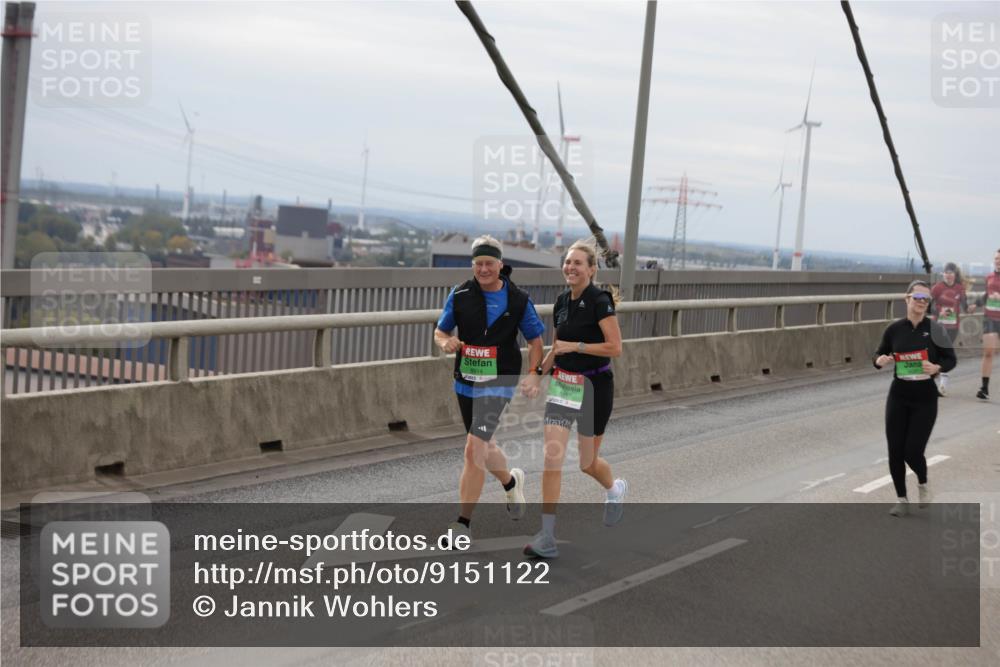 03.10.2025 - Köhlbrandbrückenlauf Jannik Wohlers http://msf.ph/oto/9151122 03.10.2025 15:57:22 Position 1 8917 meine-sportfotos.de