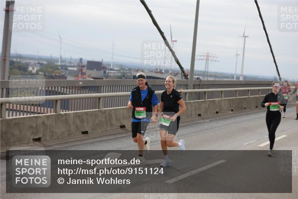 03.10.2025 - Köhlbrandbrückenlauf Jannik Wohlers http://msf.ph/oto/9151124 03.10.2025 15:57:22 Position 1 8914 meine-sportfotos.de