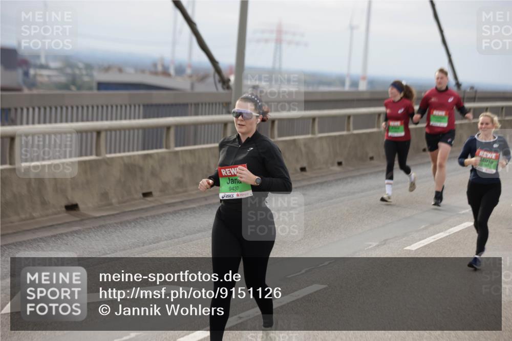 03.10.2025 - Köhlbrandbrückenlauf Jannik Wohlers http://msf.ph/oto/9151126 03.10.2025 15:57:24 Position 1 9437 meine-sportfotos.de