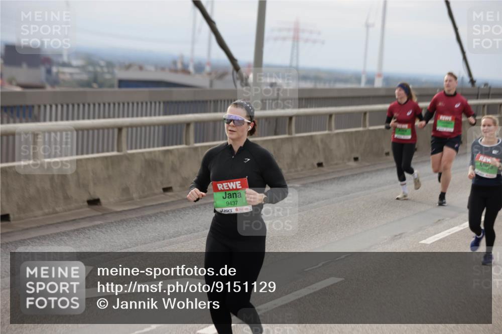 03.10.2025 - Köhlbrandbrückenlauf Jannik Wohlers http://msf.ph/oto/9151129 03.10.2025 15:57:24 Position 1 9437 meine-sportfotos.de